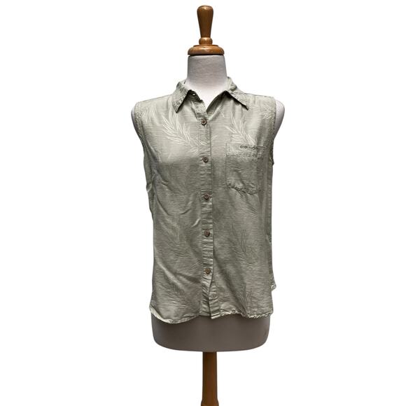 VTG Big Dogs Resortwear 100% Silk Top Sz M Pale Green Button Up Tropical Coastal - Picture 2 of 13